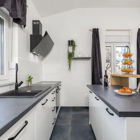 Jasminka * Kaštelir